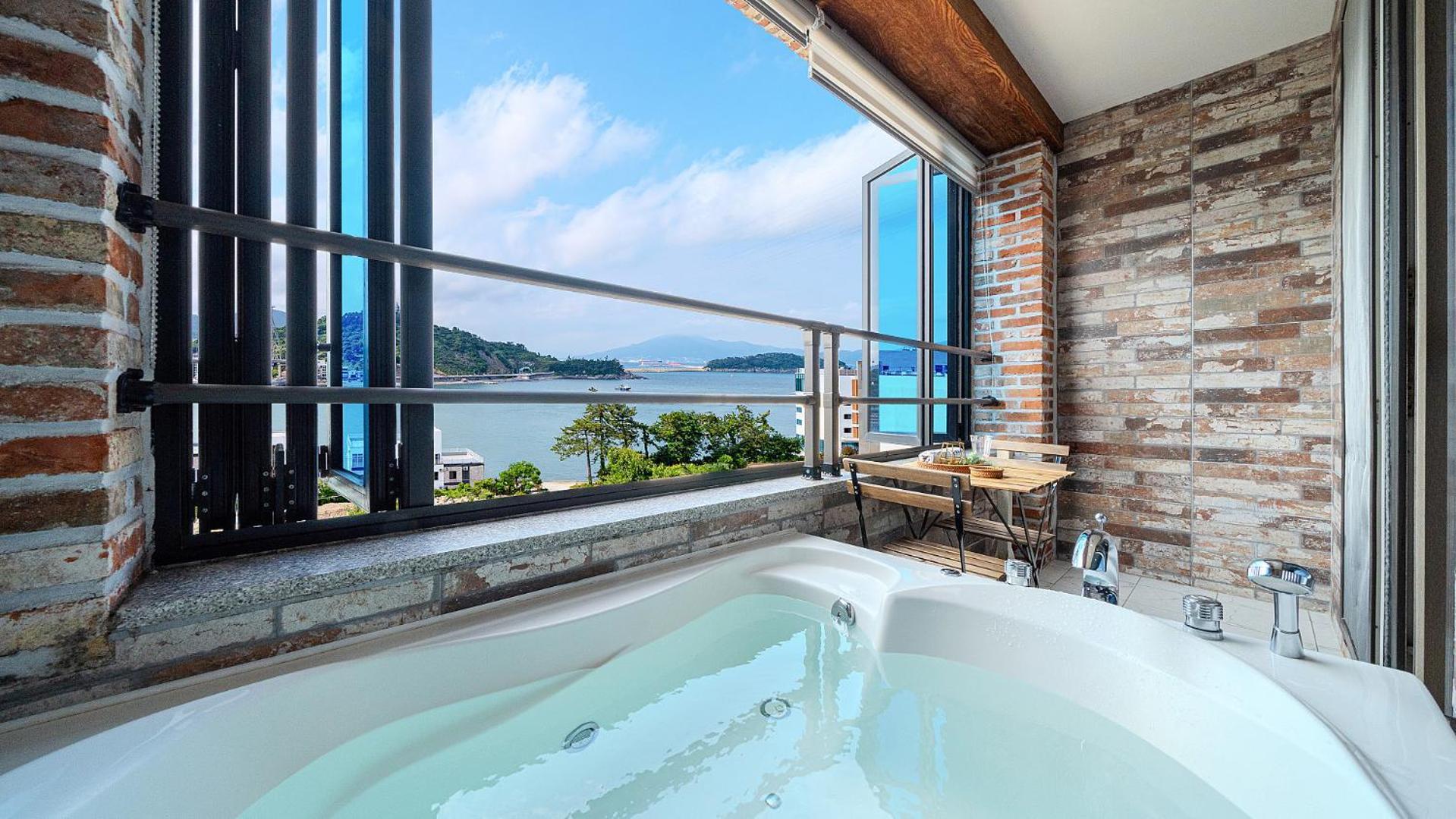 Yeosu View Foret Pension Luaran gambar