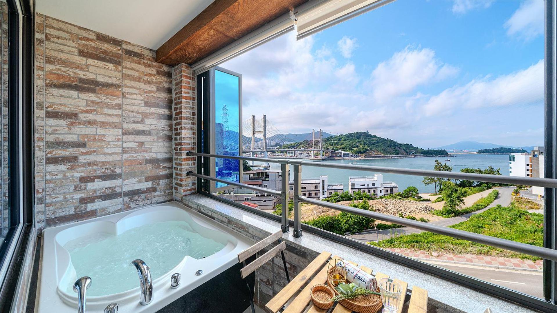 Yeosu View Foret Pension Luaran gambar